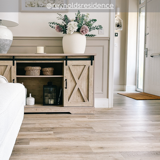 Karndean Designflooring Lime Washed Oak wood flooring in an open plan living